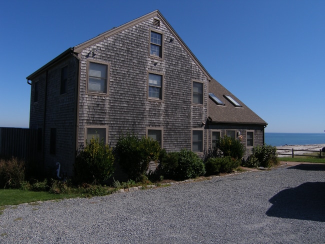 Building Photo - 14 Capt Crocker