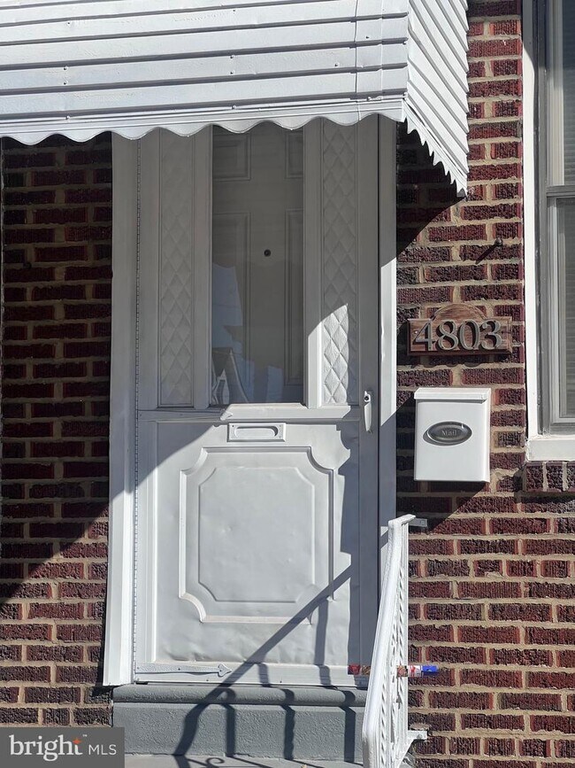 Building Photo - 4803 Howell St
