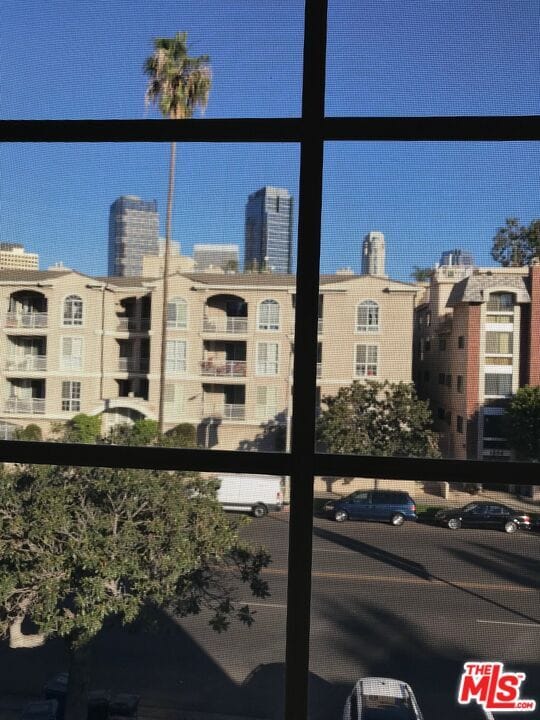 Building Photo - 1843 S Beverly Glen Blvd