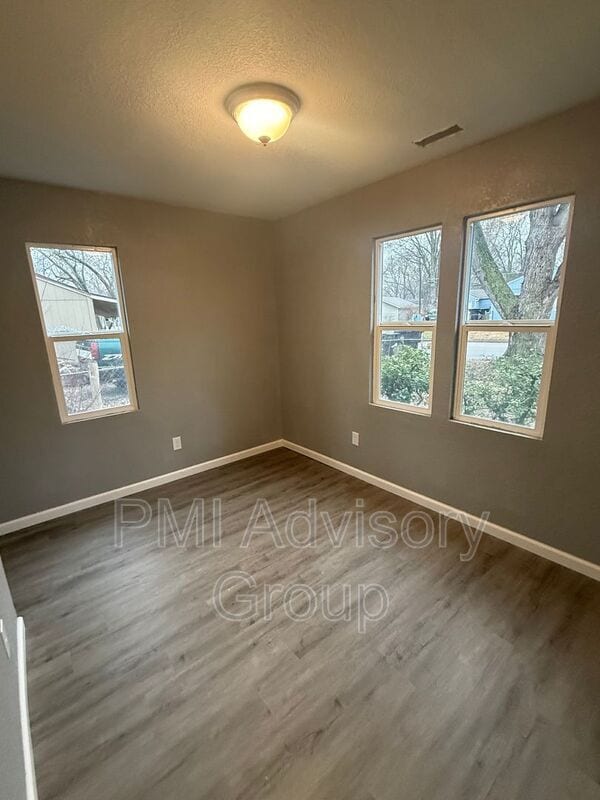 Building Photo - 2328 SW Eveningside Dr