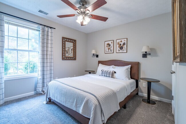 Foto del edificio - 29 Kingston Pointe Dr