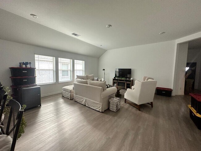 Foto del edificio - 25406 Rustic Sq Trce