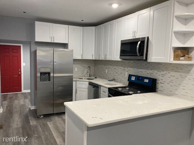 Building Photo - 3 br, 1.5 bath House - 2709 West Montgomer...