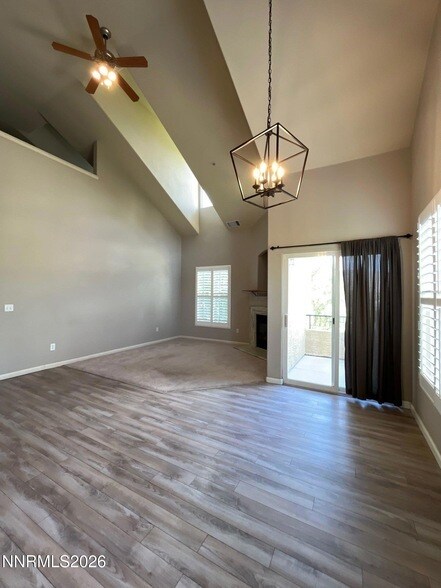 Foto del edificio - 1325 S Meadows Pkwy