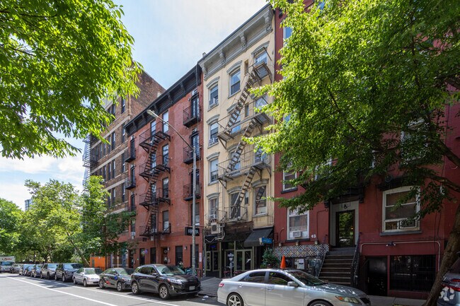 Building Photo - 45 E 1st St