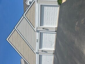 Building Photo - 2419 Sheehan Dr