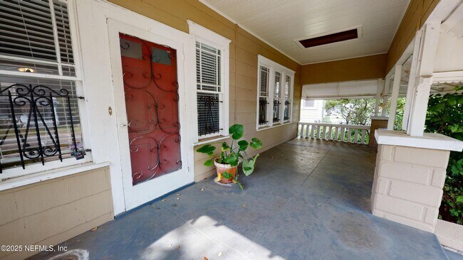 Building Photo - 3619 Riverside Ave