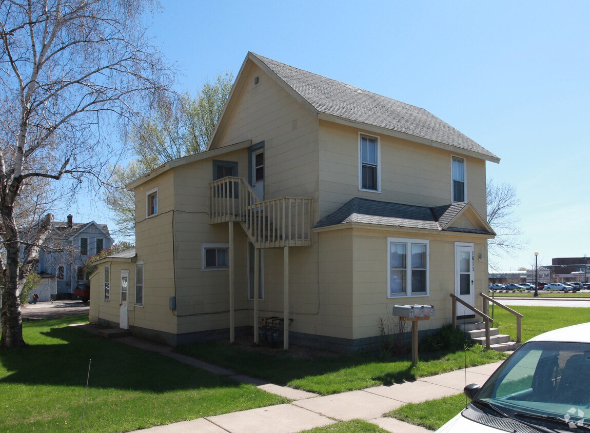 Building Photo - 1611 Whipple St