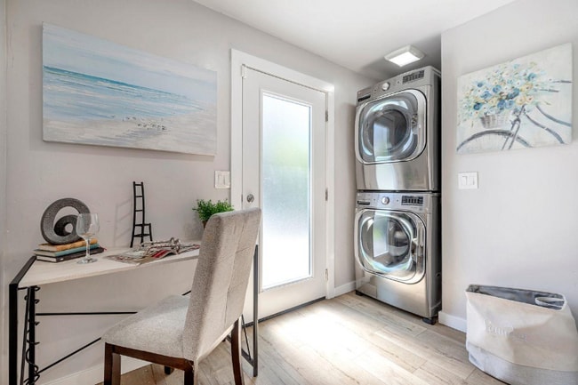 Foto del edificio - 336 E Washington Ave