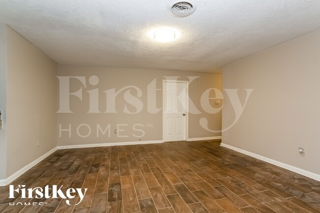 Building Photo - 2505 Texas Ave