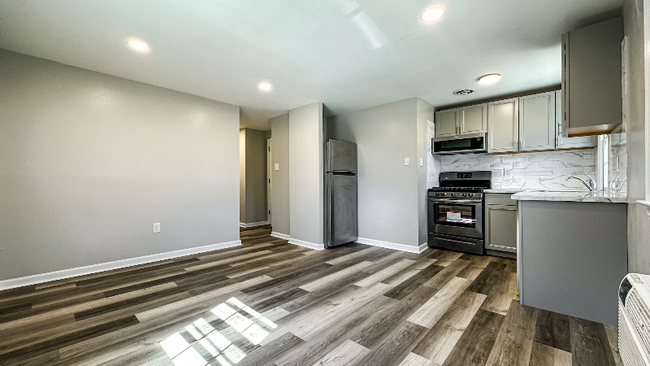Foto del edificio - 600 Walnut Ln