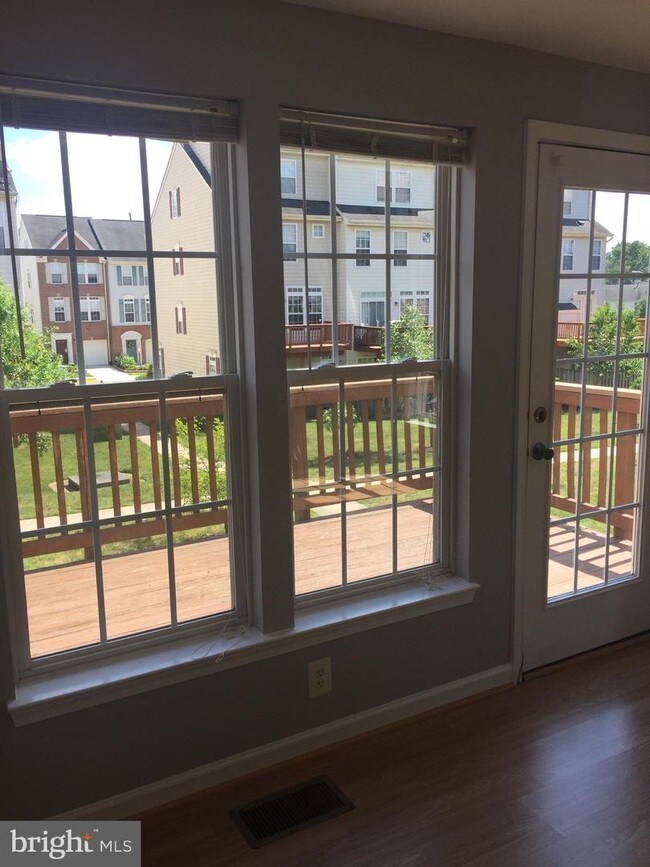 Building Photo - 3553 Ellery Cir