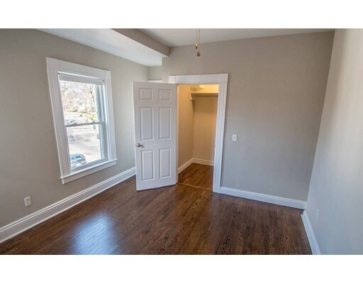 Building Photo - 349 Linwood Ave