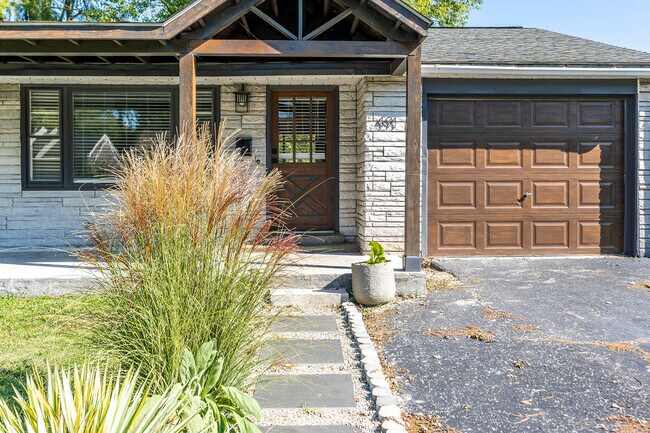 Foto del edificio - 491 Stratford Dr