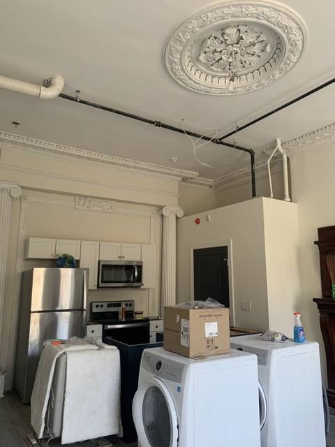 Building Photo - 29 Elk St