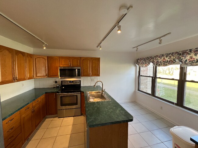 Foto del edificio - 232 East Ct