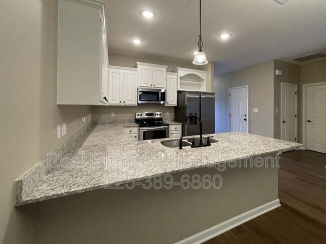 Foto del edificio - 17414 Berkshire Dr