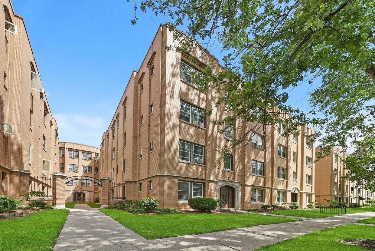 1923 Grove Ave Unit 28, Berwyn, IL 60402 Condo for Rent in Berwyn, IL
