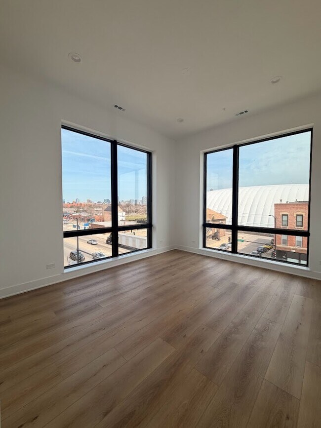 Foto del edificio - 1320 S Ashland Ave