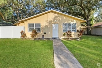 Building Photo - 4416 Highland Ln
