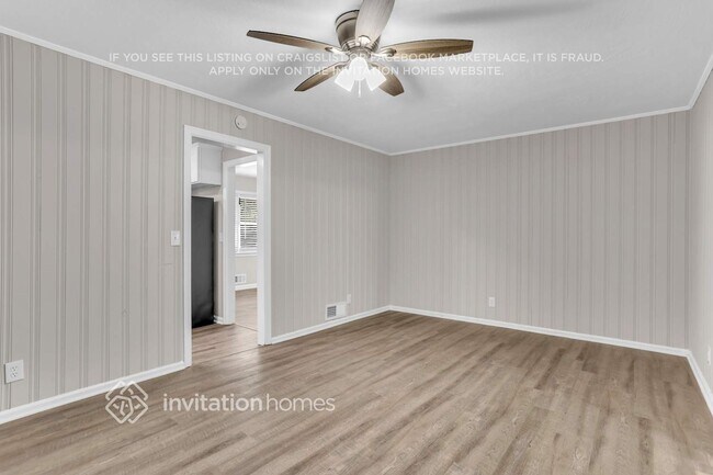 Building Photo - 2367 Fox Dr