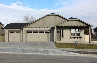Building Photo - 5038 W 28th Ave