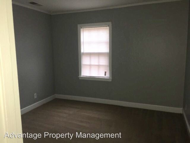 Building Photo - 2555 Henderson St