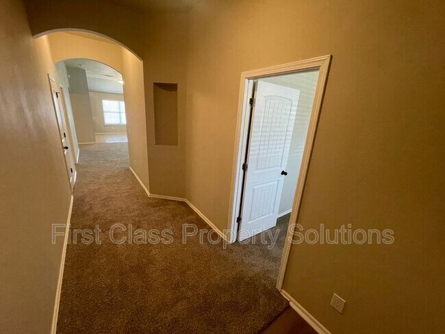 Building Photo - 11136 NW 6th Terrace