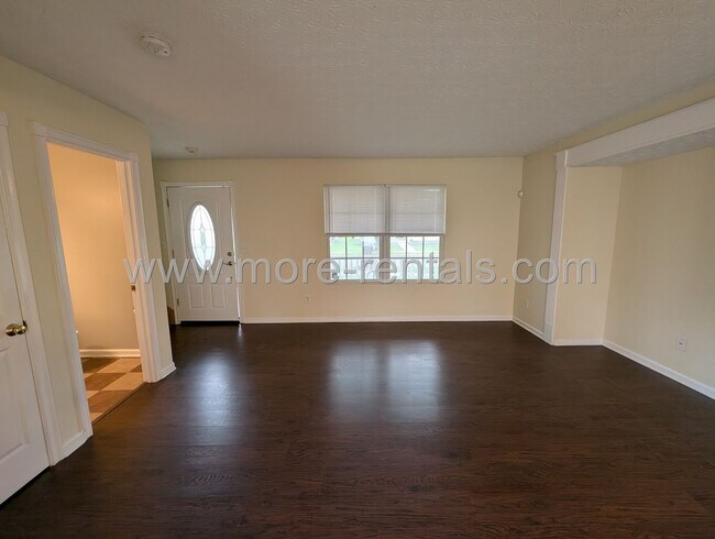 Building Photo - Village at Williams Creek Home
