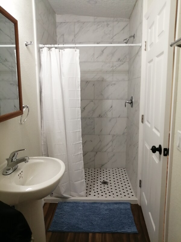 Foto del edificio - 5824 Harcourt Ave