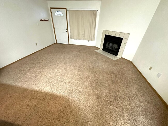 Photo - Cozy End-Unit Condo in Gated Community