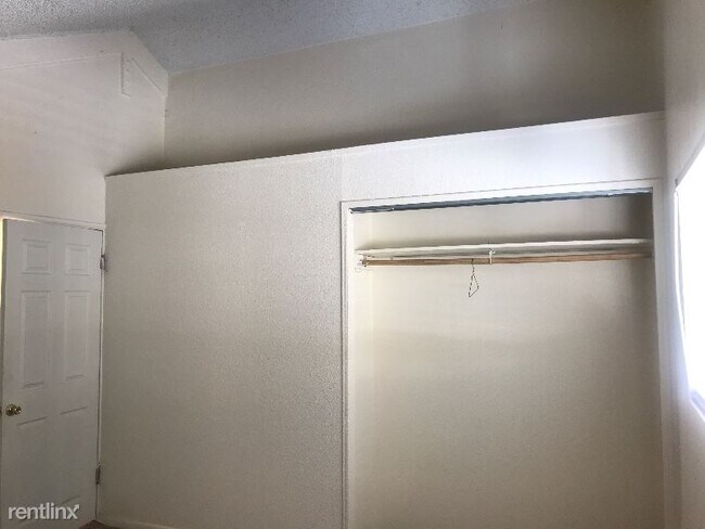 Building Photo - 2 br, 1 bath House - 2913 1/2 Harriet