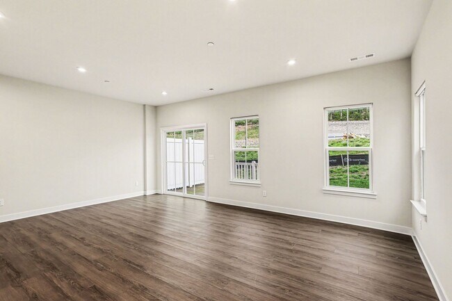 Foto del edificio - Townhome For Lease - Thompson's station