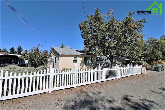 Foto del edificio - 2350 Wilsey Dr