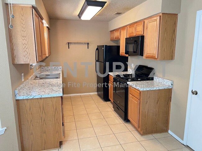 Foto del edificio - Charming 3/2/2 in Lake Dallas For Rent!