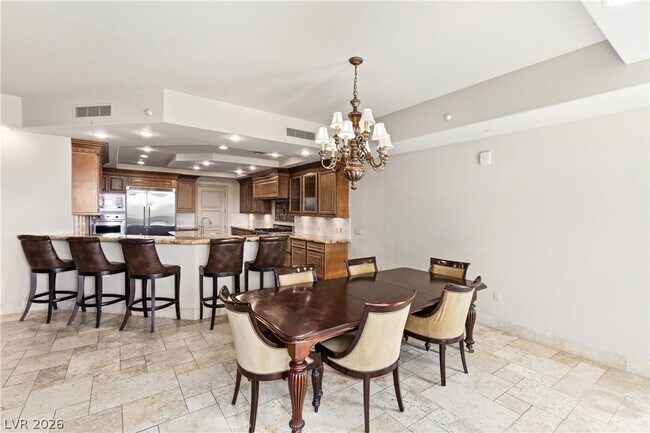 Foto del edificio - 9103 Alta Dr