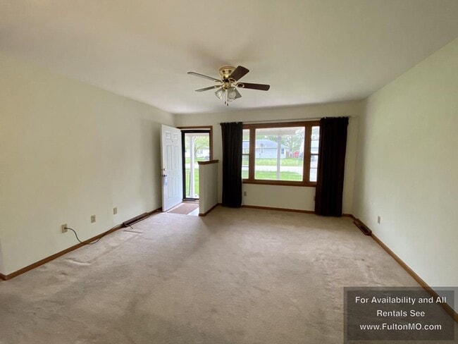 Building Photo - 1008 N Kentucky