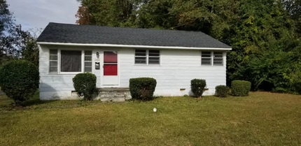 Building Photo - 2312 Briarfield Rd