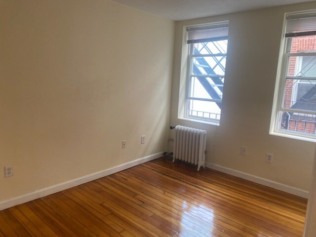 Building Photo - 230 Hanover St