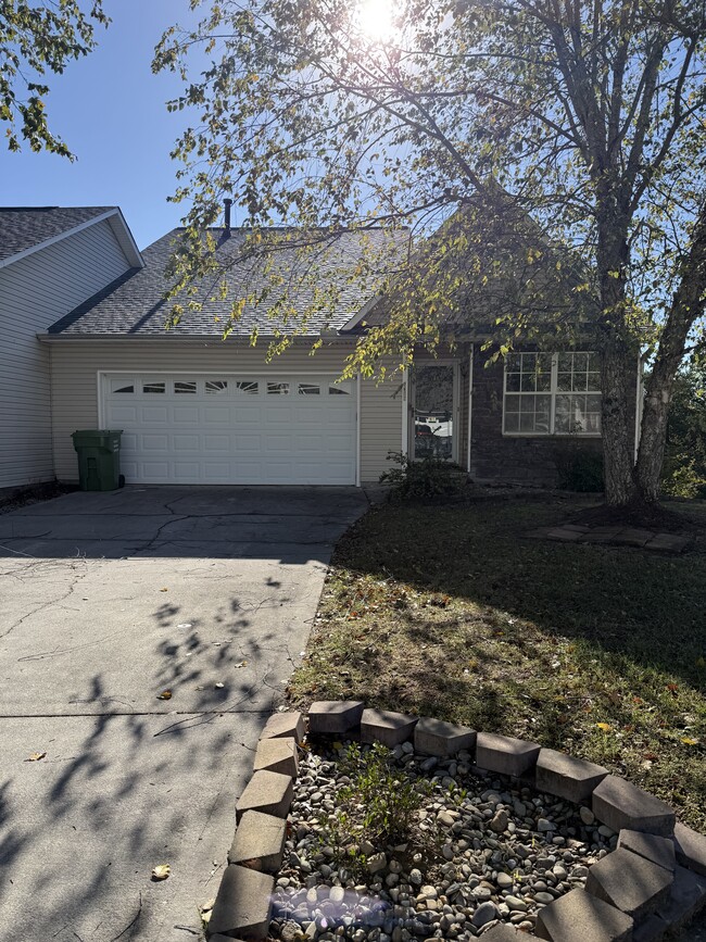 Building Photo - 6318 Sky Song Ln Building Photo - 6318 Sky Song Ln