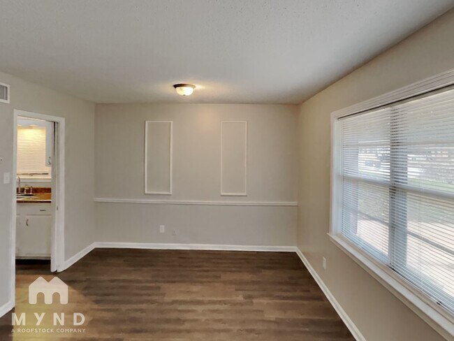 Foto del edificio - 5160 Rolling Meadows Dr