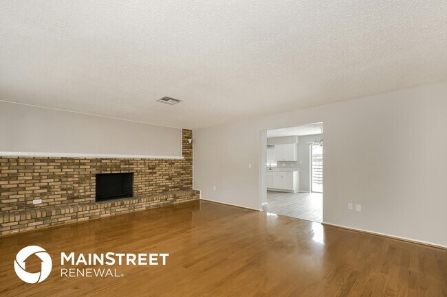 Foto del edificio - 4715 Almanza Ave