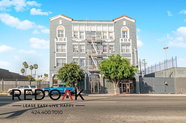 Foto del edificio - 2731 Beverly Blvd