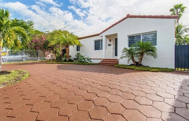 Foto del edificio - 2310 SW 19th St