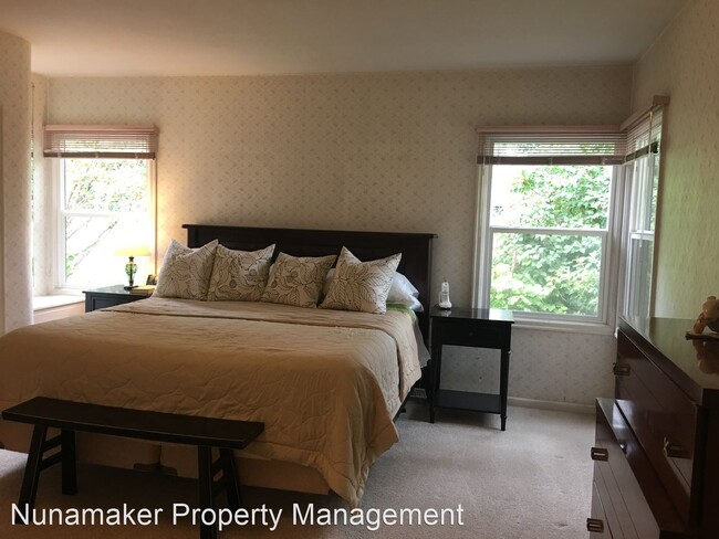 Foto del edificio - 3 br, 2 bath House - 201 Montello Avenue
