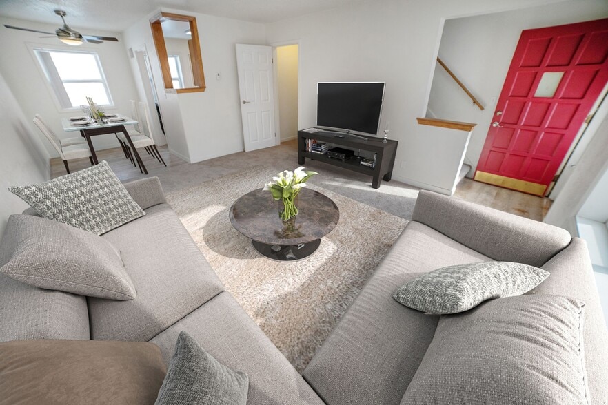 Windom Gables Townhomes