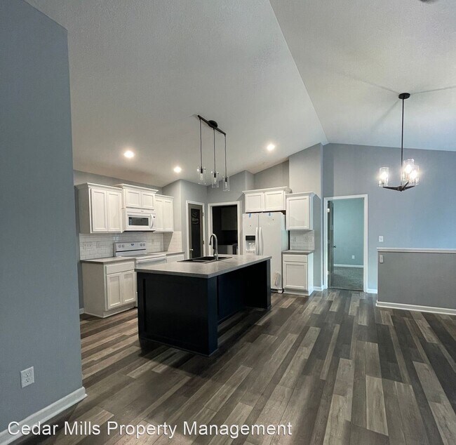 Foto del edificio - 4 br, 3 bath House - 3463 N Hickam Ct.