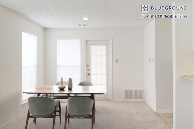 Foto del edificio - 13116 Autumn Woods Way
