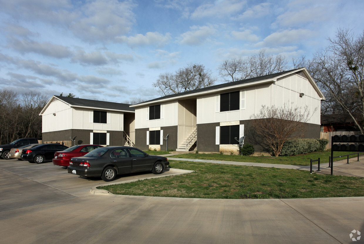 Primary Photo - Clay Street Apartments