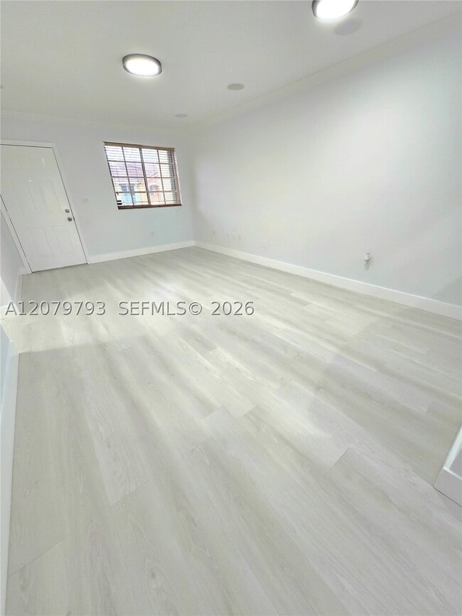 Building Photo - 7175 NW 173rd Dr